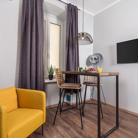 Apartments Porto Marina 2 里耶卡 外观 照片