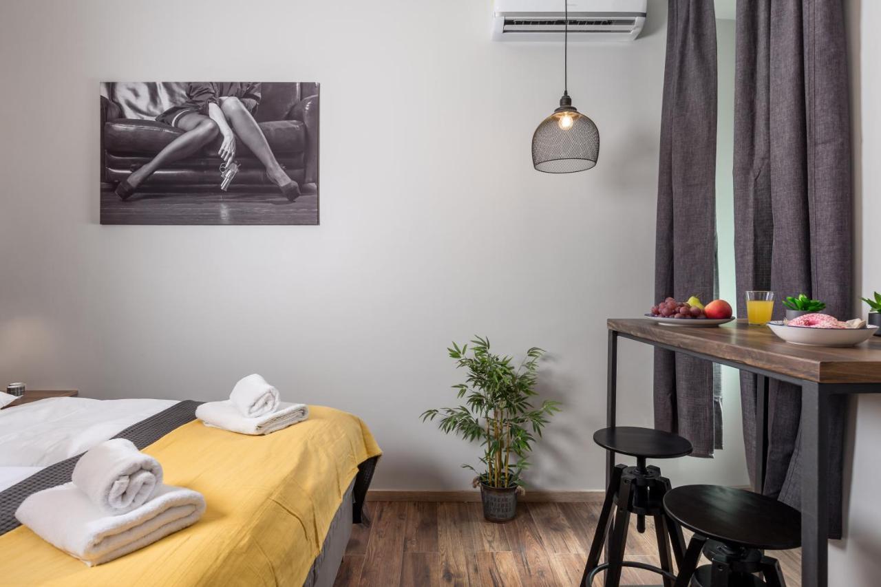 Apartments Porto Marina 2 里耶卡 外观 照片