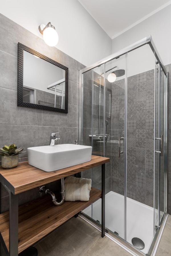 Apartments Porto Marina 2 里耶卡 外观 照片