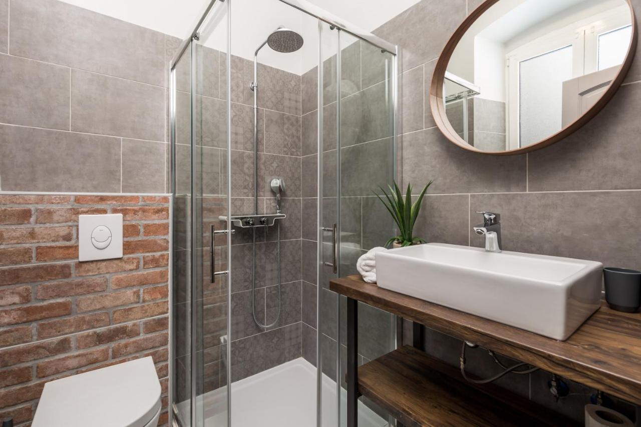 Apartments Porto Marina 2 里耶卡 外观 照片