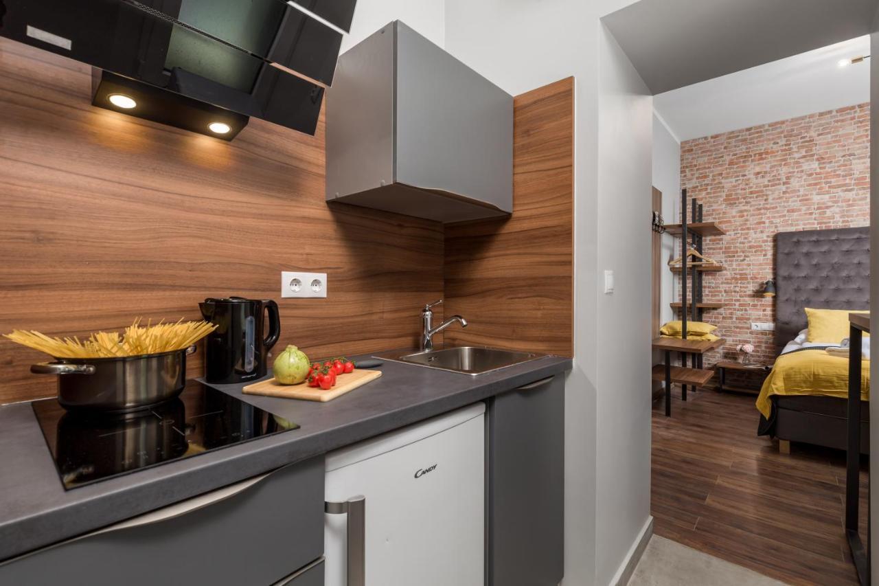 Apartments Porto Marina 2 里耶卡 外观 照片